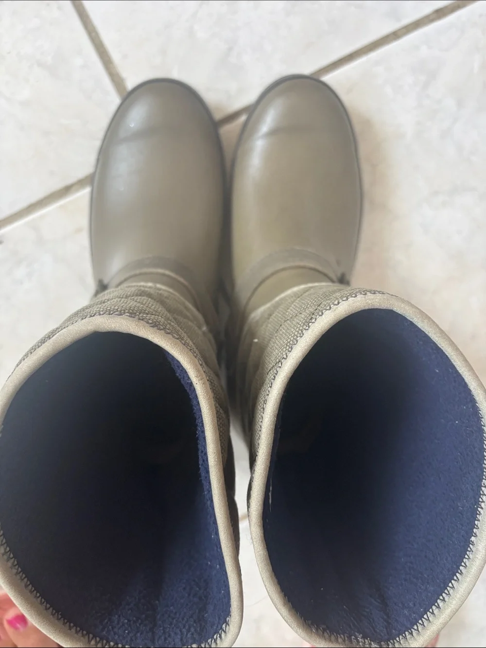 Sperry Youth Rain Boots in Taupe with Navy Lining